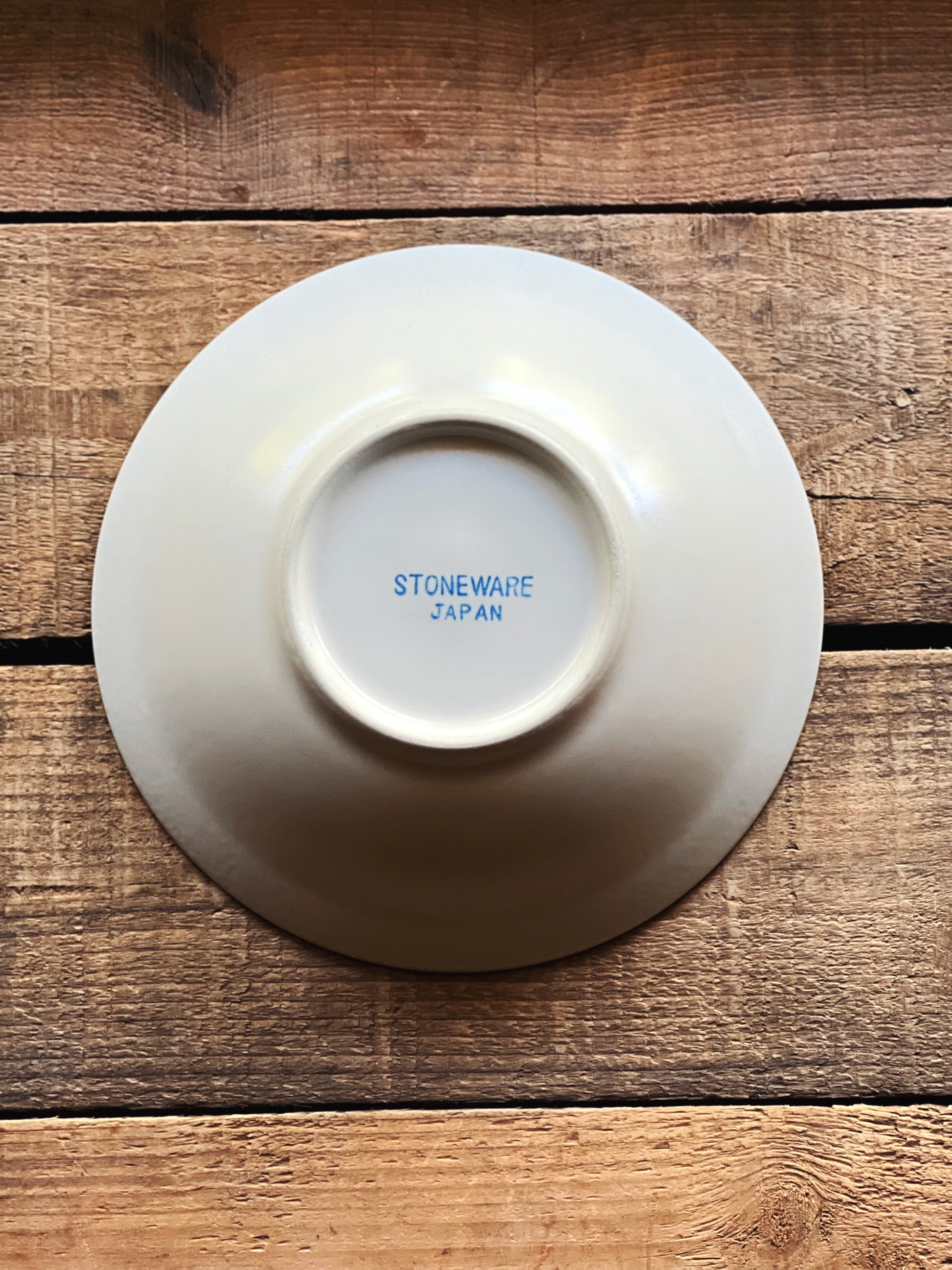 underside of a Blue Leaf Japan cereal bowl with maker's mark