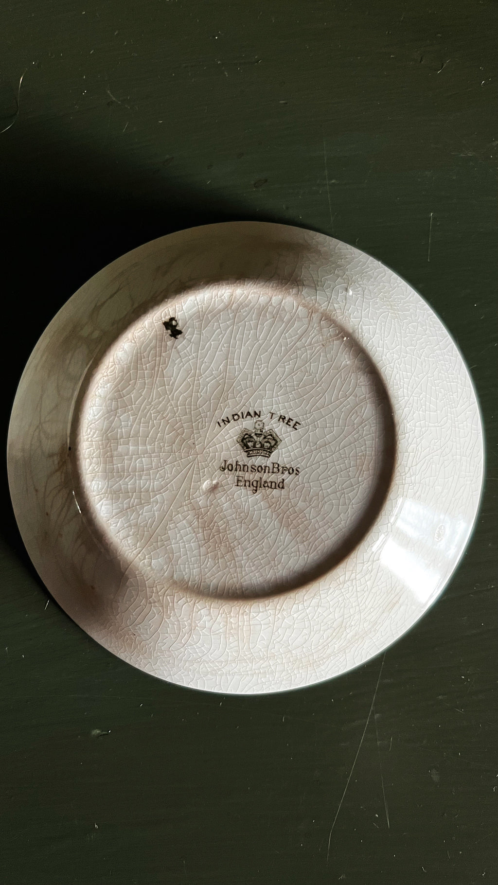 vintage Johnson Brothers Indian Tree berry bowl with heavy discolored crazing