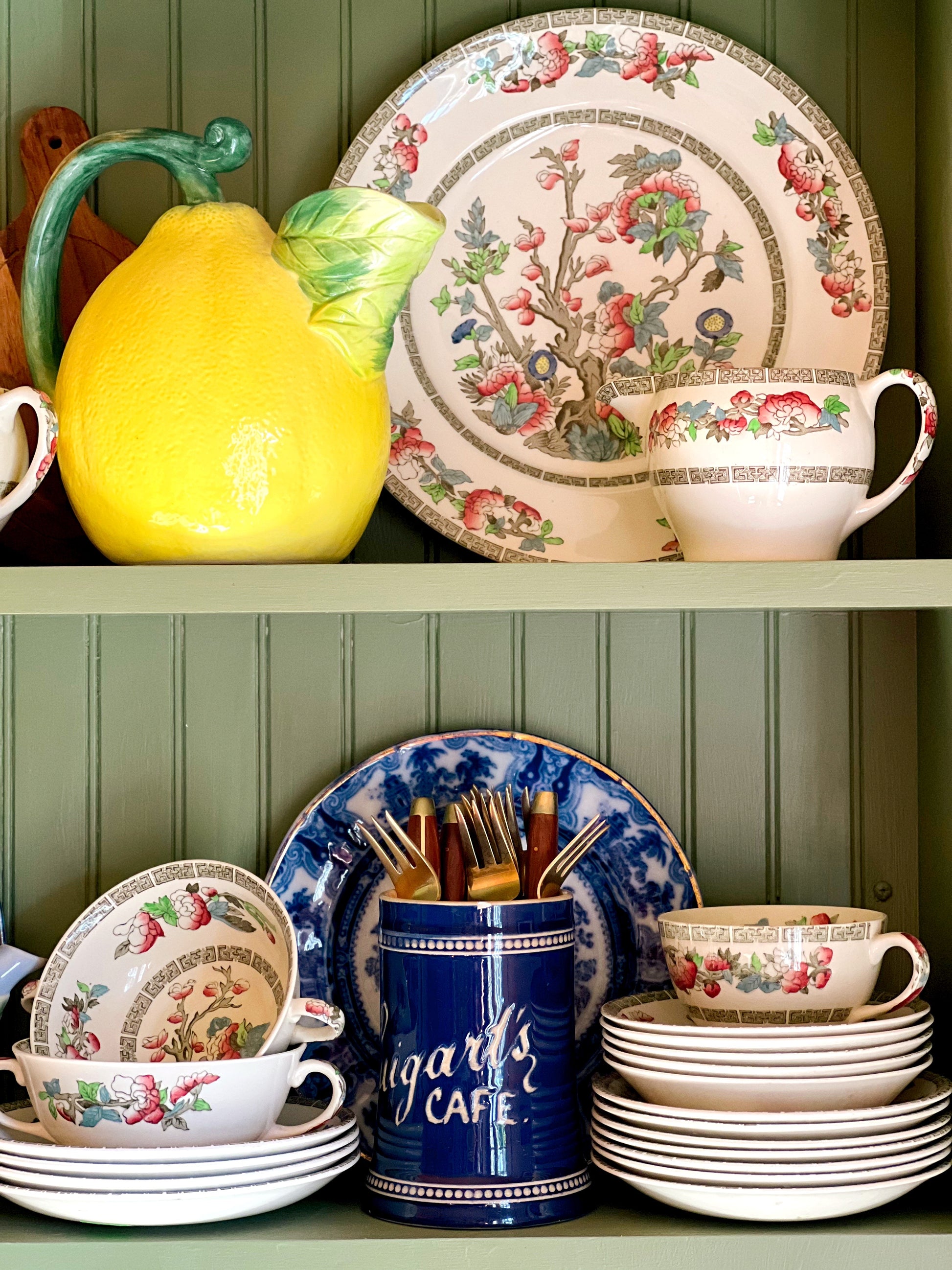 Johnson Brothers Indian Tree dessert bowls in collected kitchen styling