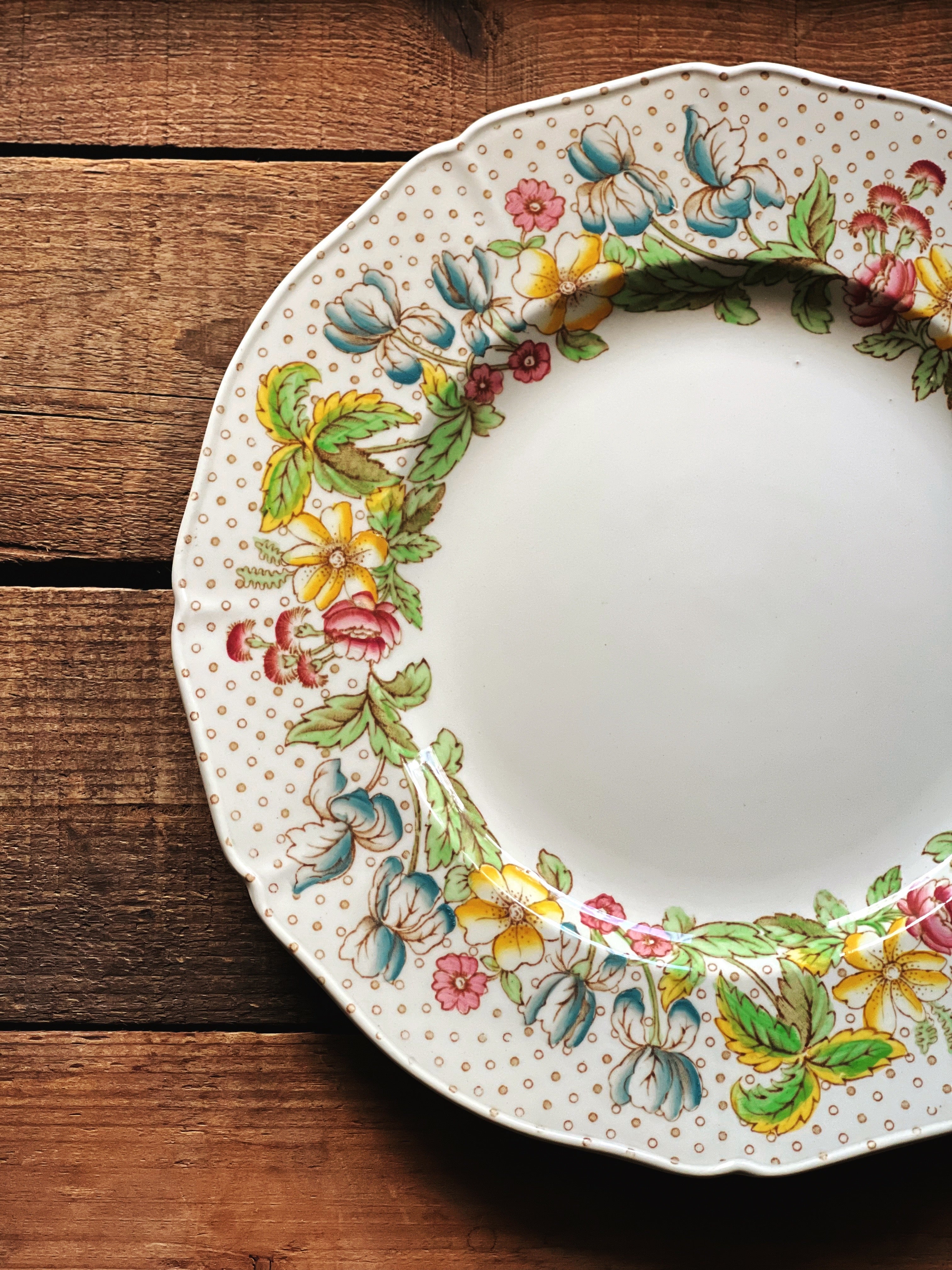 Vintage & Replacement China, Glassware, Flatware & Tabletop Decor