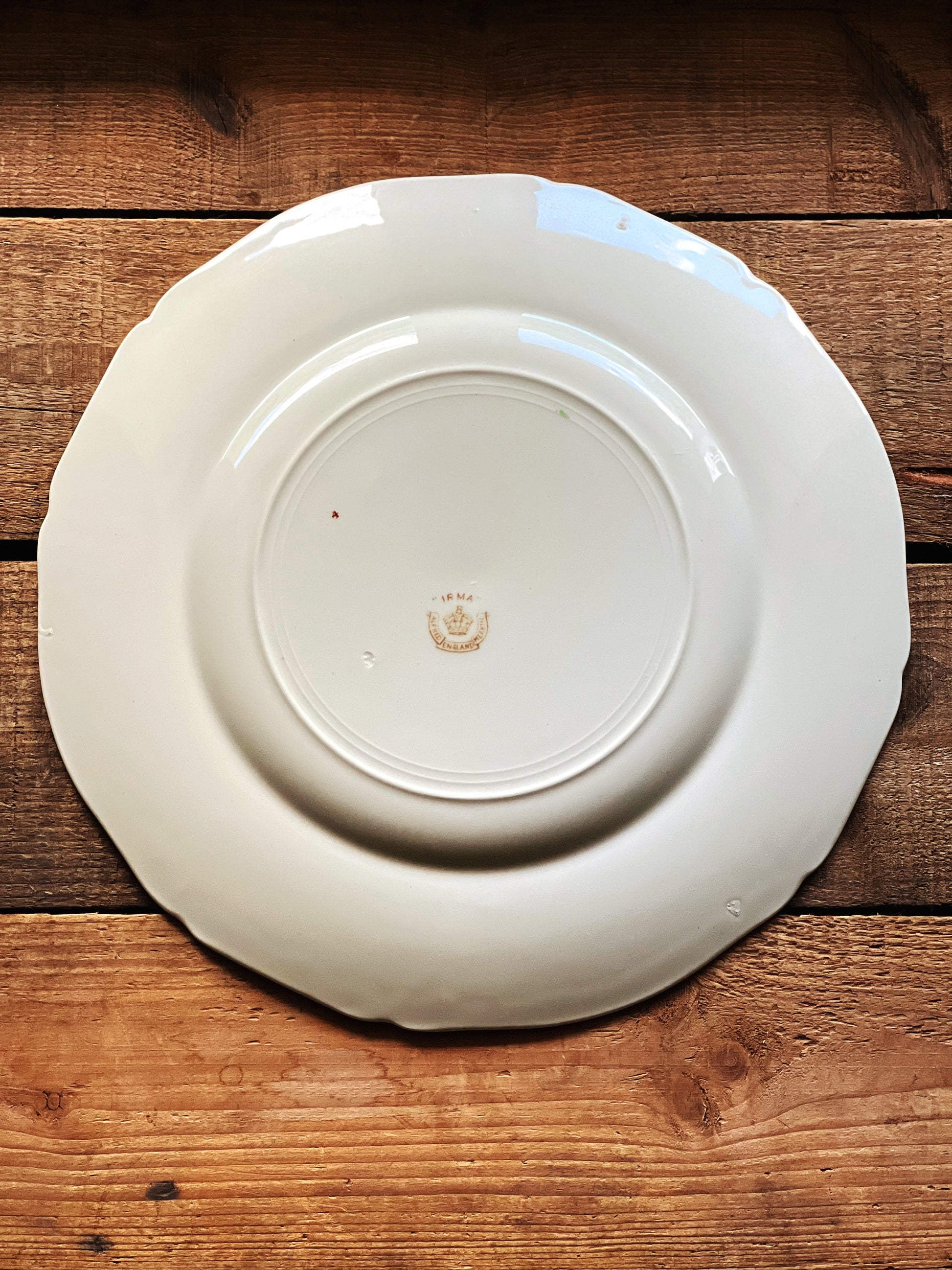 Backstamp on Alfred Meakin Irma dinner plate made in Staffordshire England