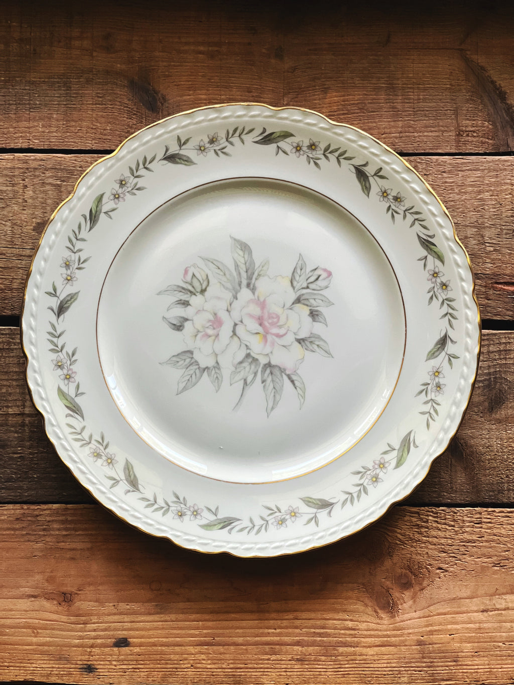 Vintage Royal Jackson Fleur De Blanc Dinner Plate | Floral English Ironstone | Open Stock