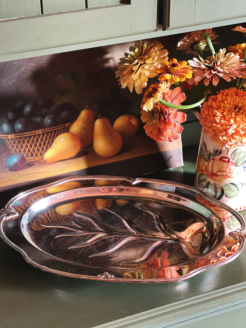 Vintage International Silver Moonbeam Silver Plate 4-Toed Meat Platter with Well