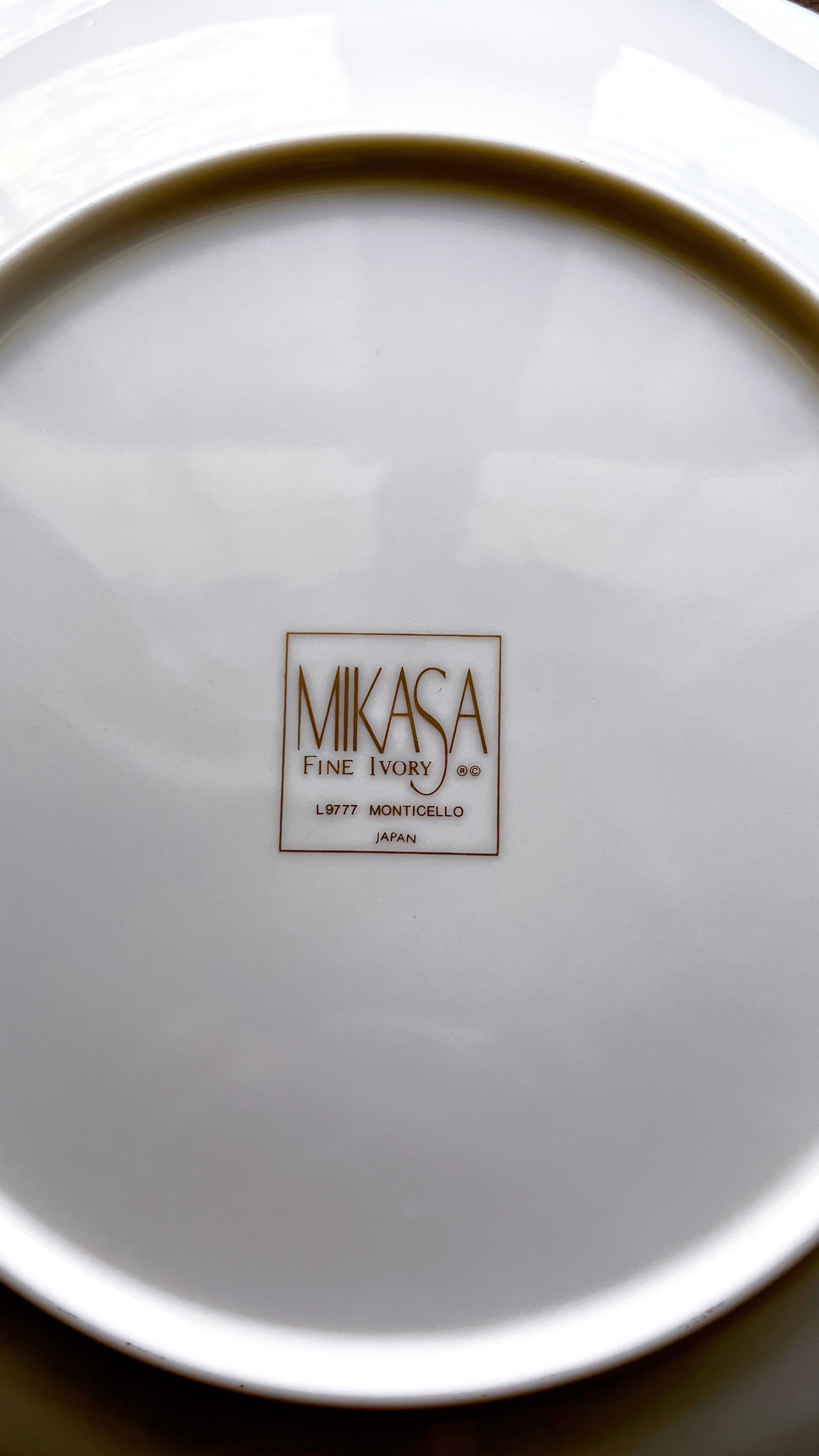 Vintage & Antique Dinner Plates | Mismatched Sets & Replacement