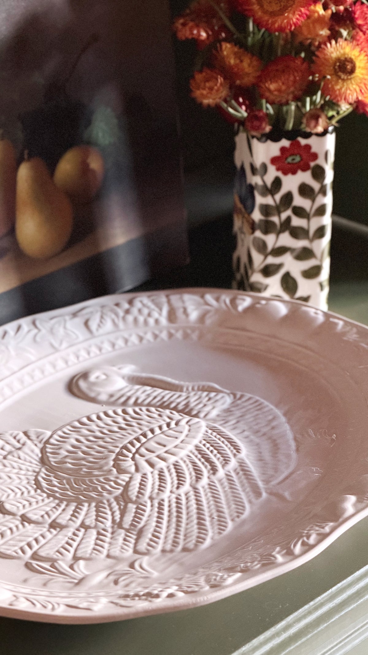 close up of a white turkey design serving platter