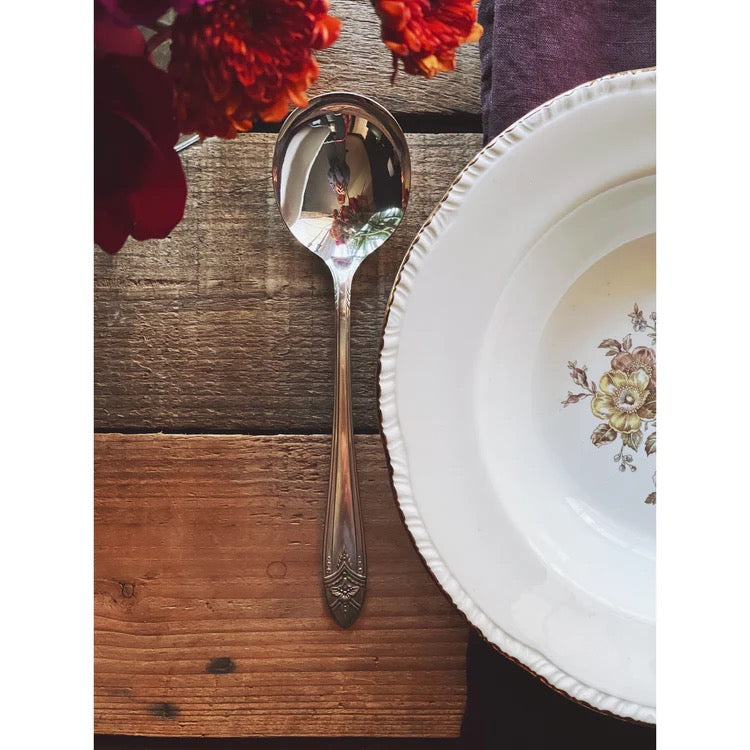 Vintage 20 Piece Set of Wm A Rogers Oneida Ltd La Ronnie Flatware