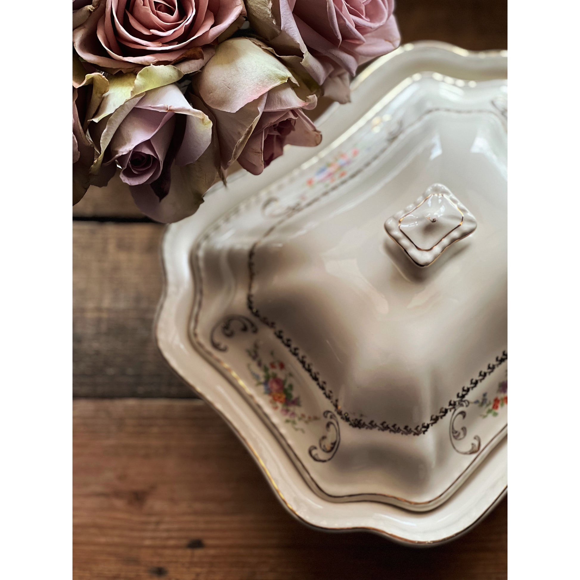 Vintage Steubenville Ivory Covered Vegetable Bowl