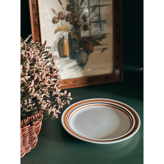 Vintage Casual Classic Stoneware Salad Plate / Dessert Plate