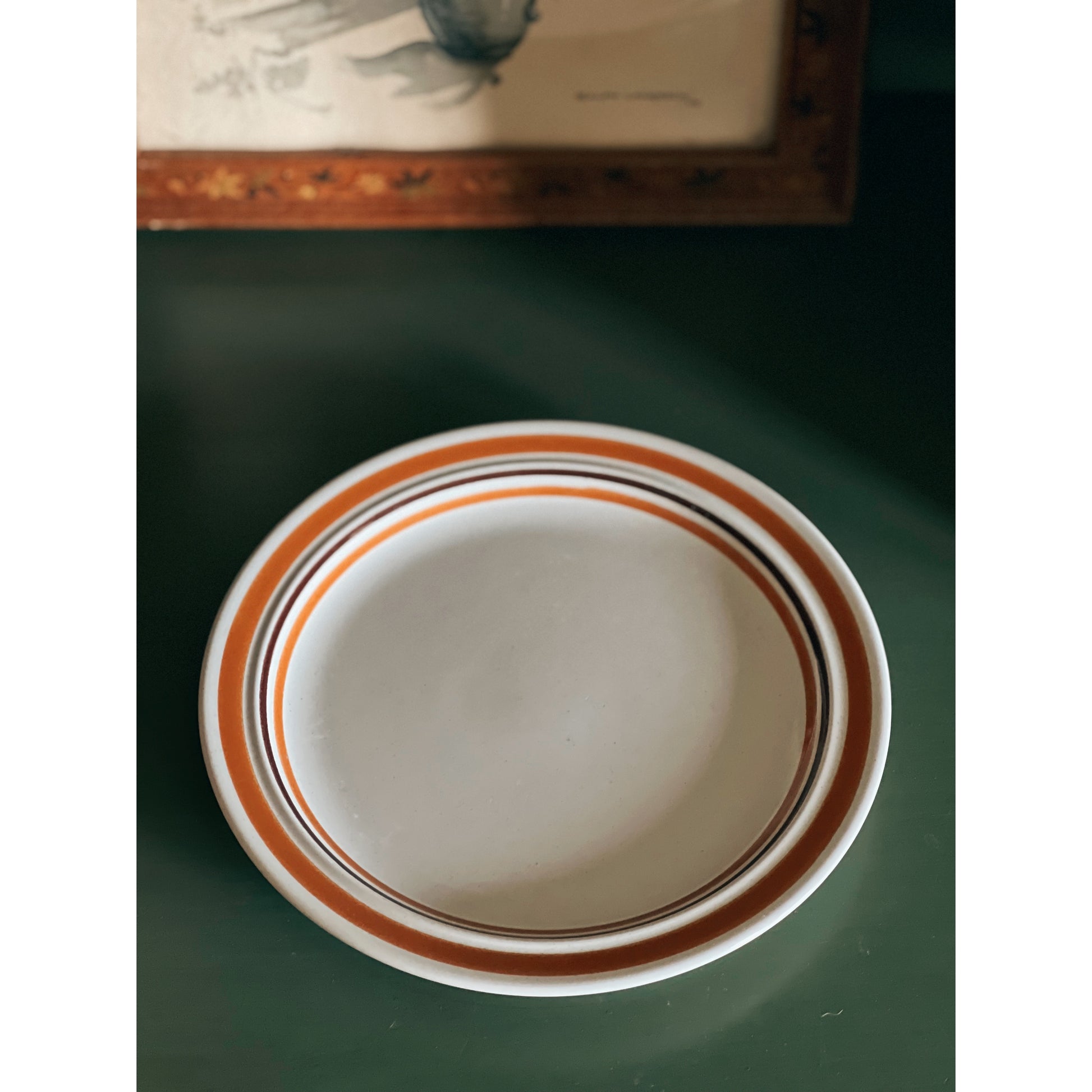Vintage Casual Classic Stoneware Salad Plate / Dessert Plate