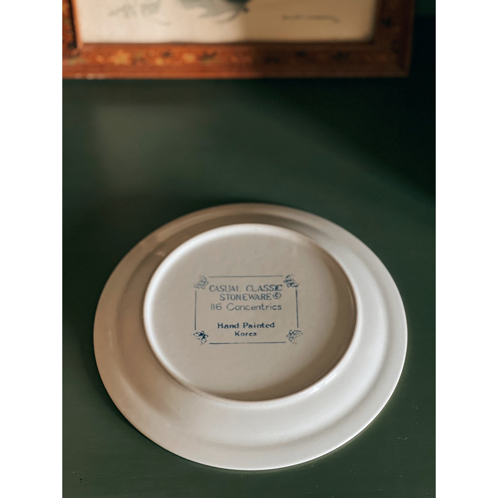 Vintage Casual Classic Stoneware Salad Plate / Dessert Plate