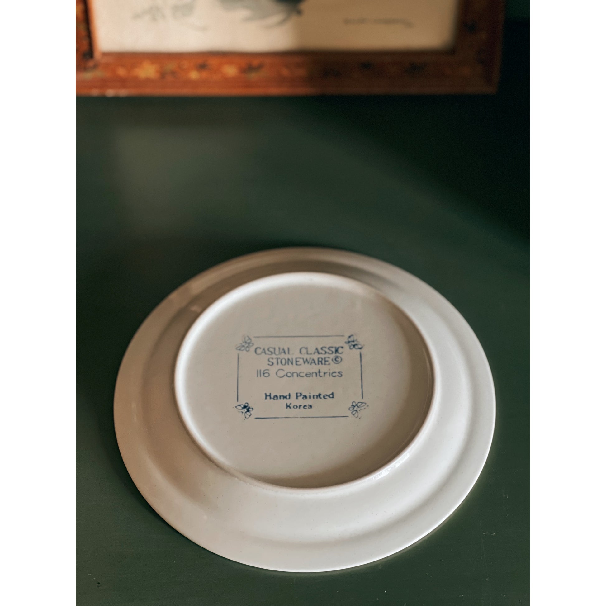 Vintage Casual Classic Stoneware Salad Plate / Dessert Plate