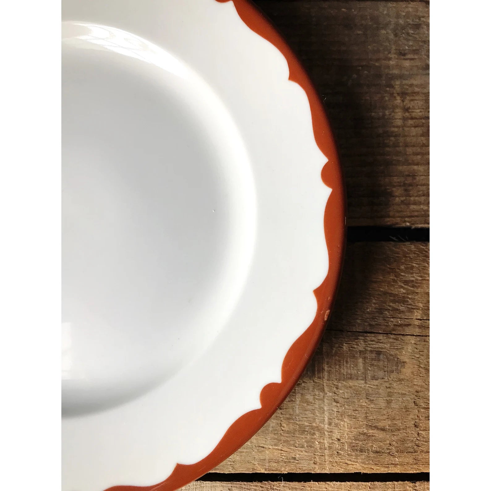 Vintage Buffalo China Brown Crest Luncheon Plate