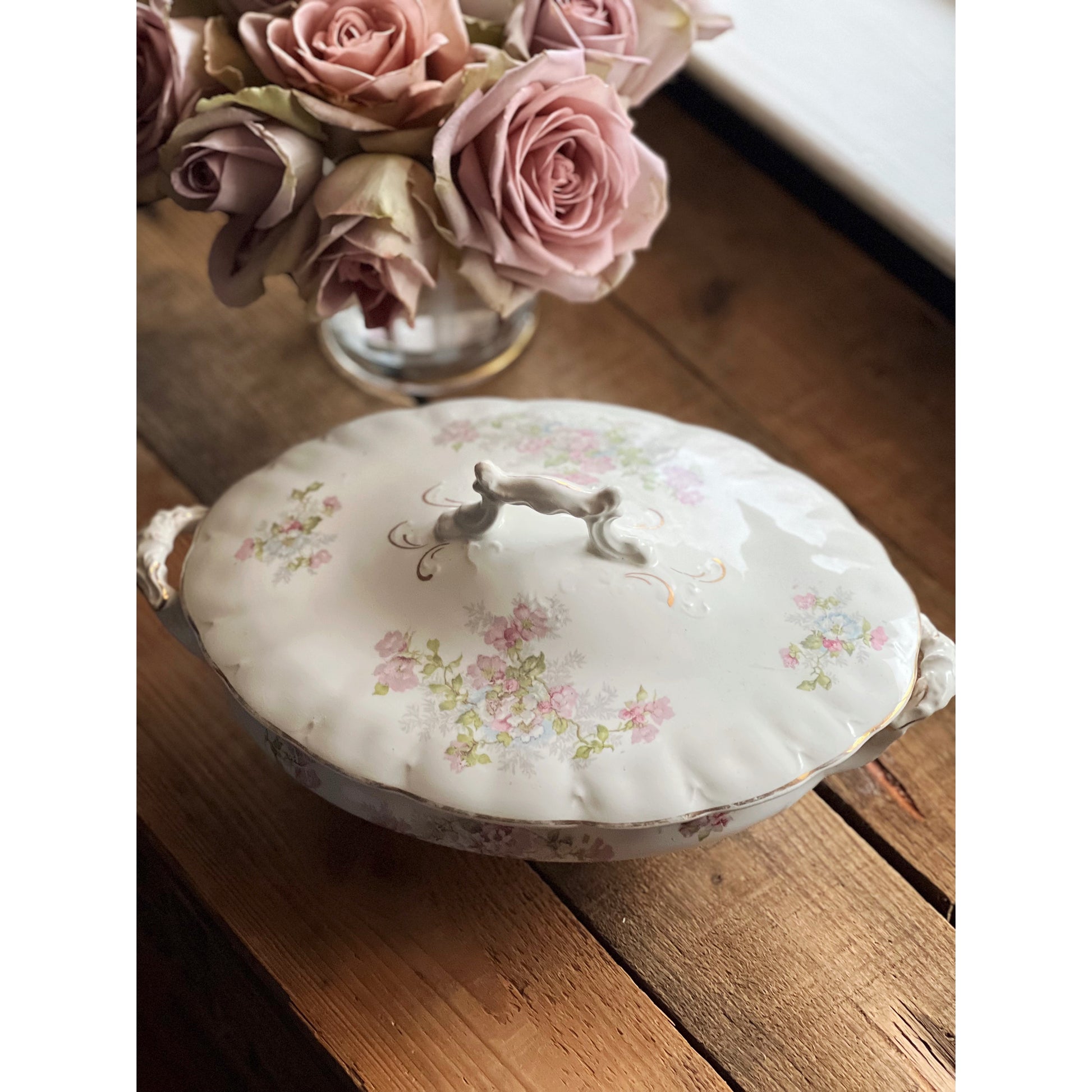 Vintage Anchor Pottery Semi Porcelain Oval Covered Vegetable Bowl