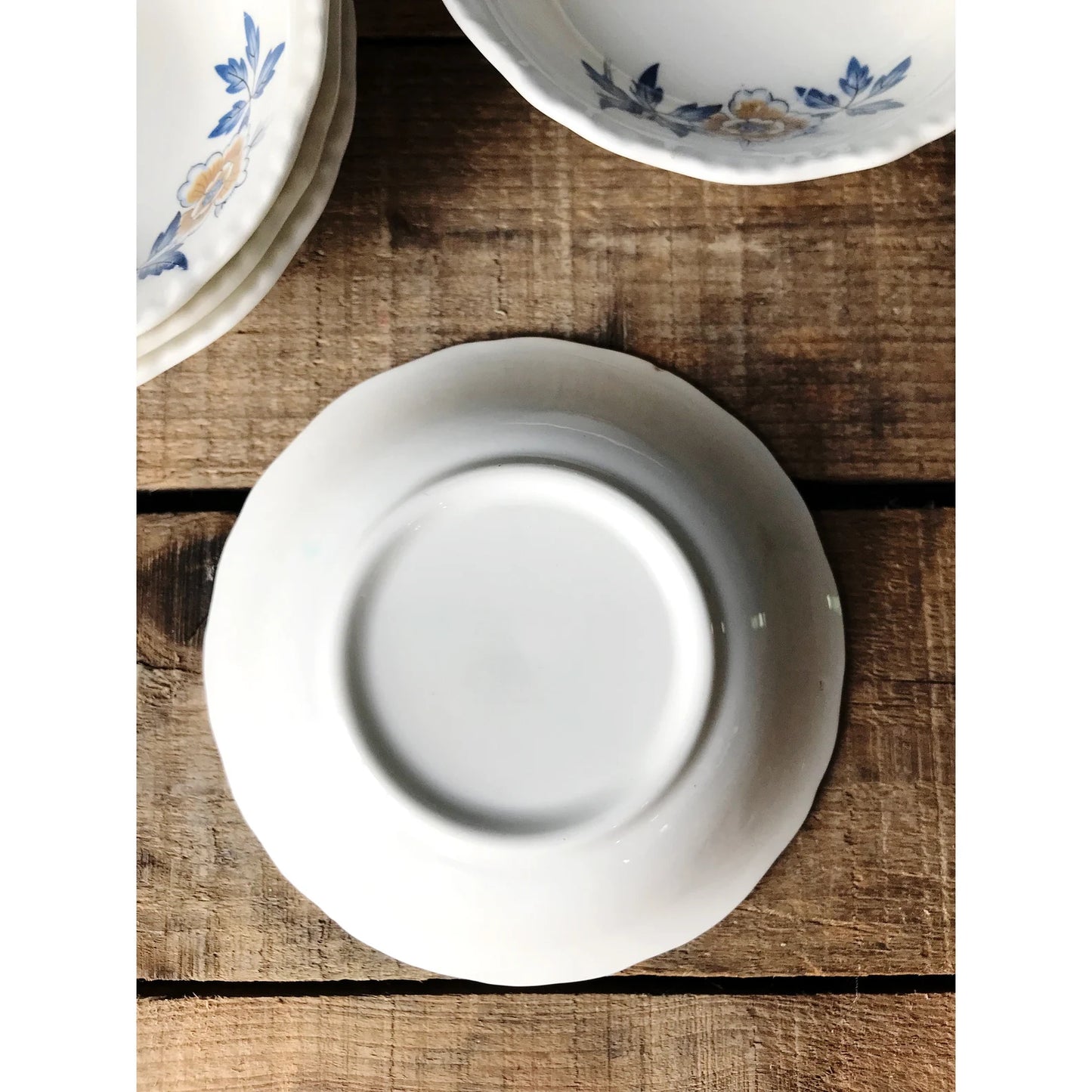 Set of 5 Vintage Blue Floral Berry Bowls