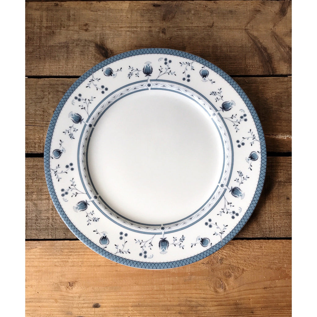 Vintage Royal Doulton Cambridge Dinner Plate