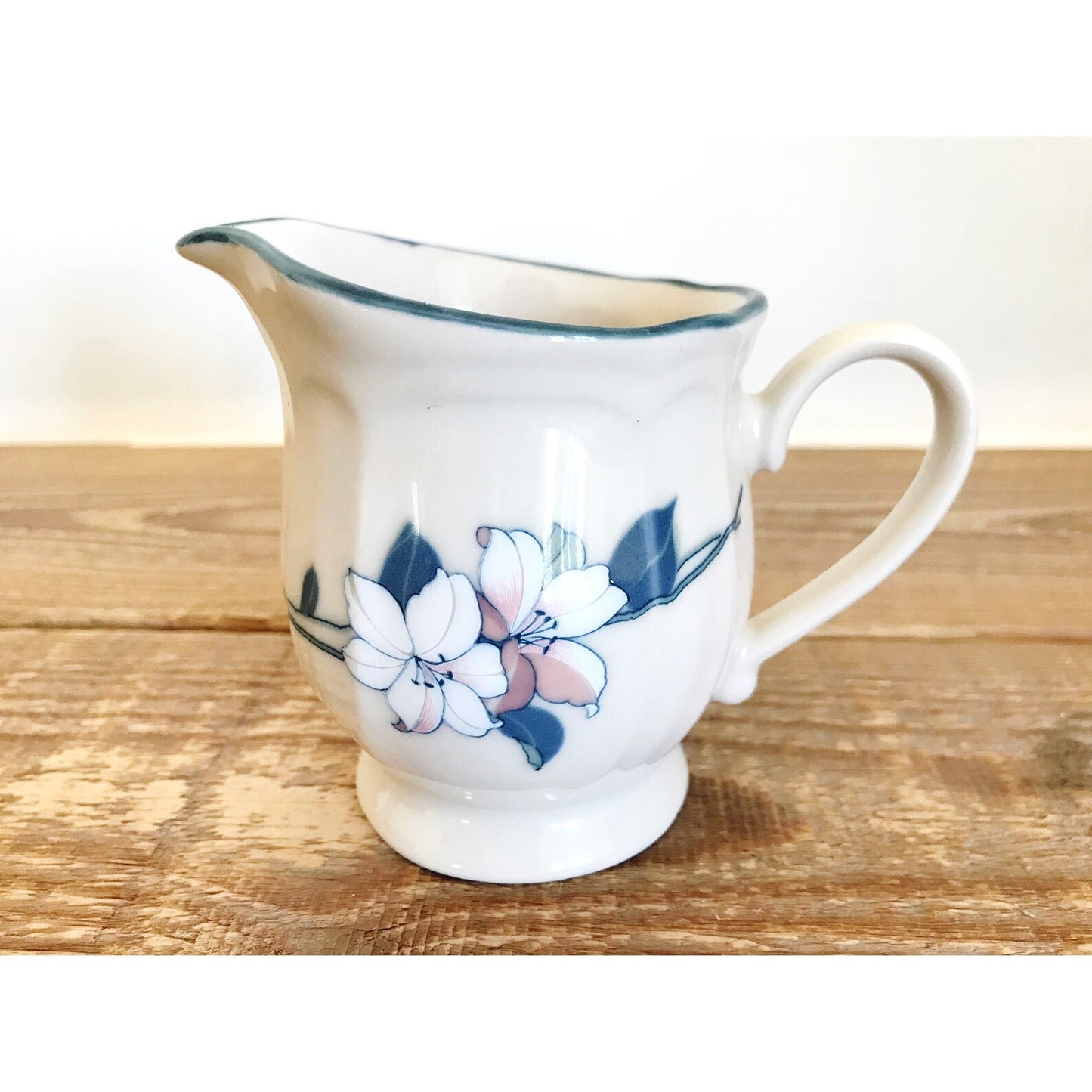 Epoch Korea Apple Blossom Vintage Creamer