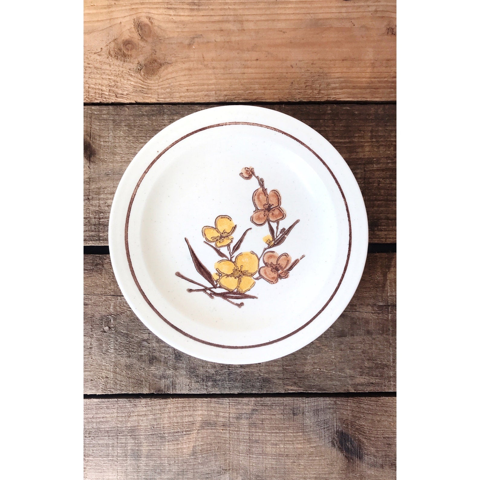 Set of 4 Floral Stoneware Bread and Butter Plates / Vintage Dessert Plates