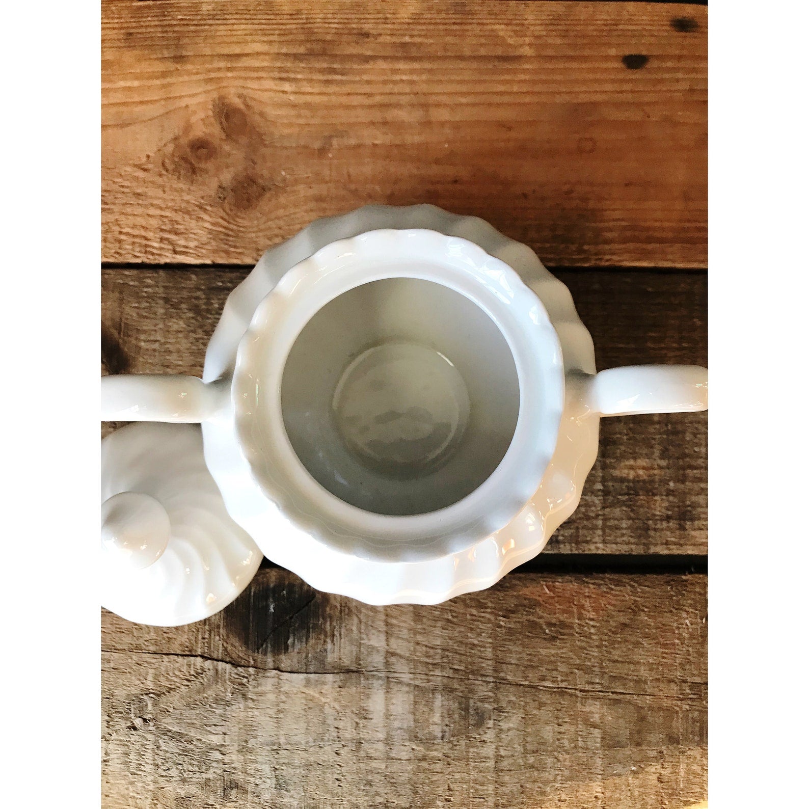 Vintage Johnson Brothers Double Handle Sugar Bowl
