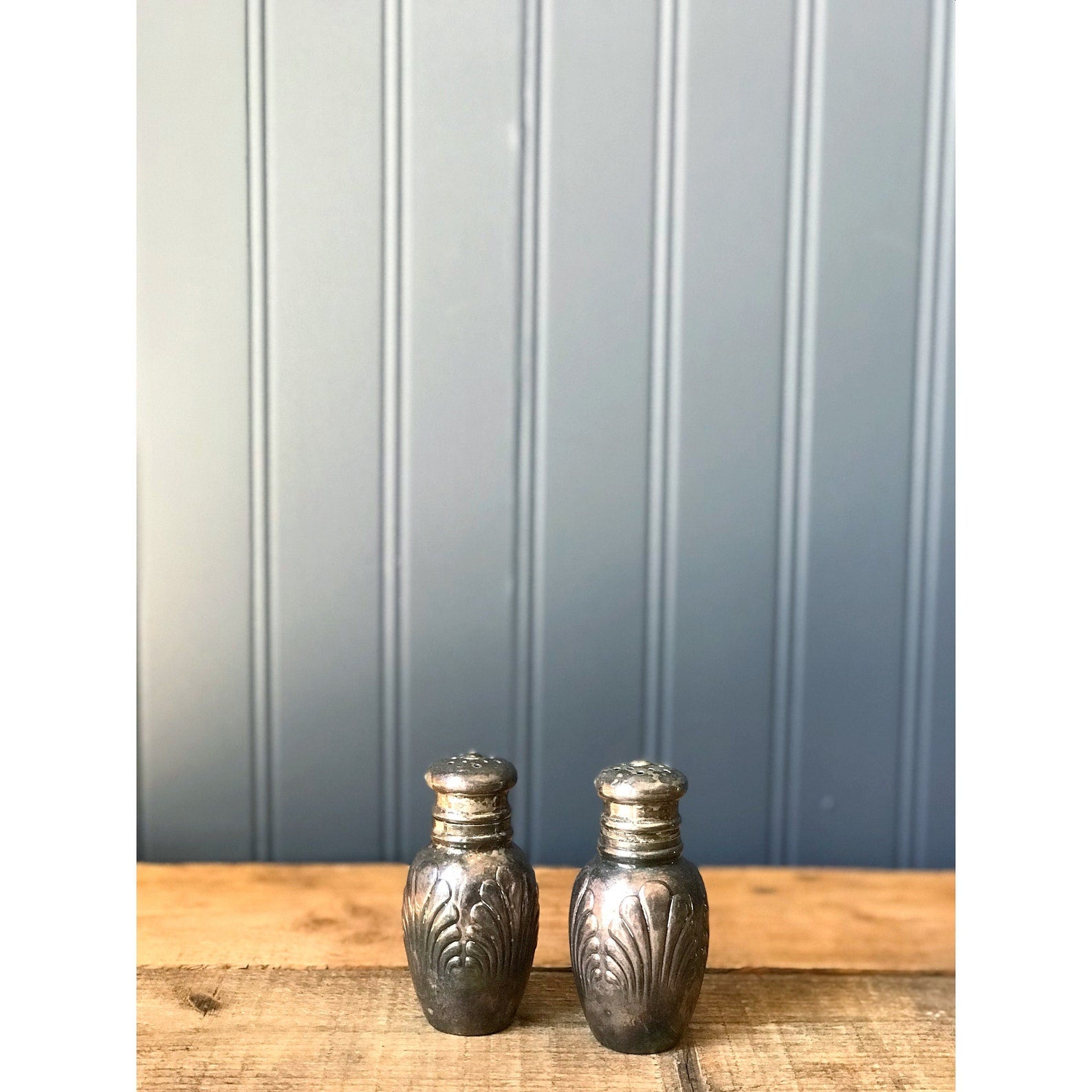 R Wallace & Sons Mfg Co Silver Salt & Pepper Shakers